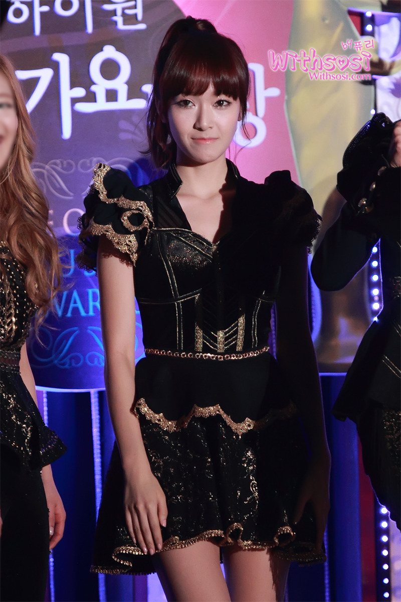 [FANTAKEN][19-1-2012] SNSD tại lễ trao giải The 21th Seoul Music Awards! 161F59404F1CD3252BA200