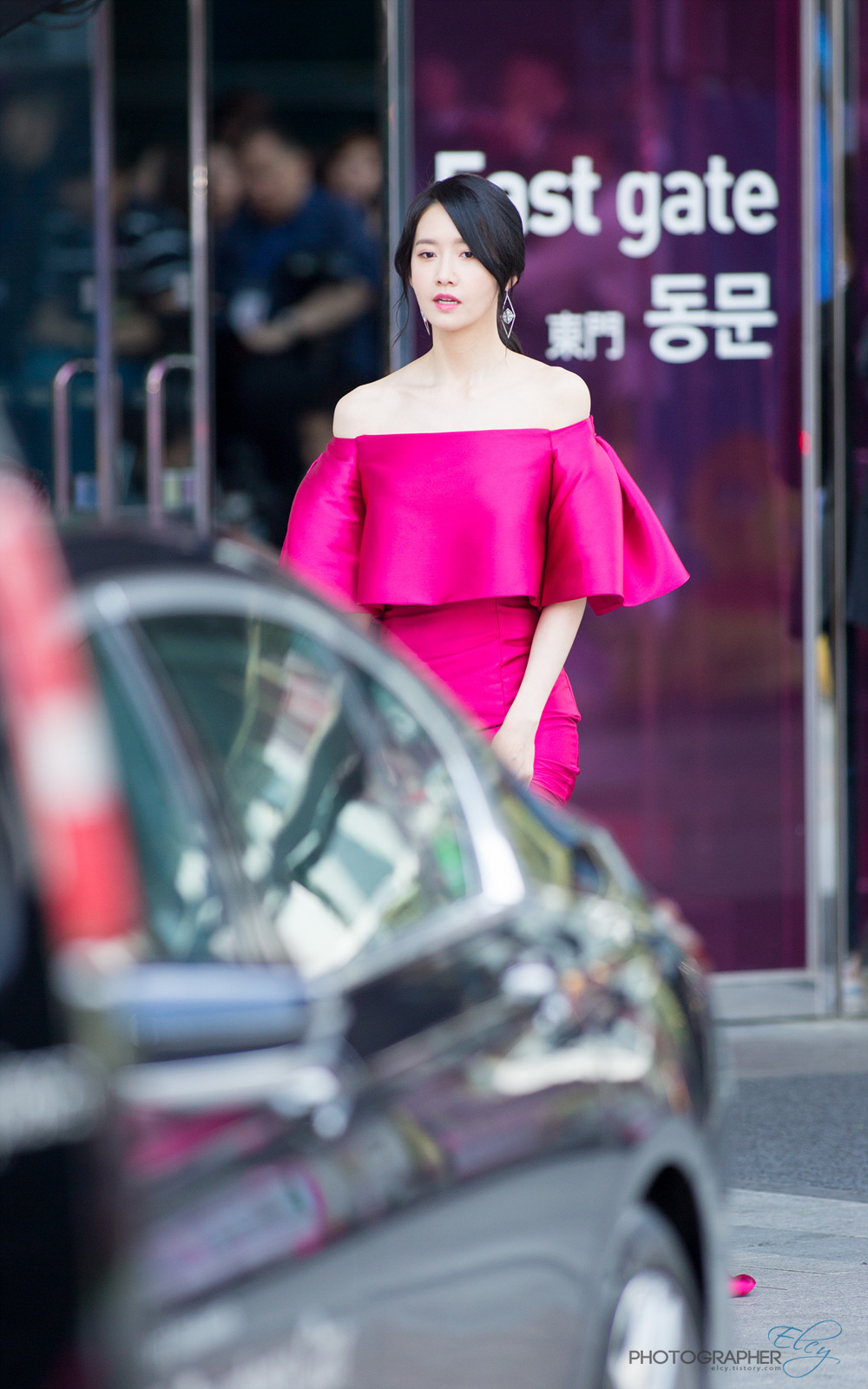 [PIC][03-05-2017]YoonA tham dự "53rd Baeksang Arts Awards" vào chiều nay + Giành "Most Popular Actress or Star Century Popularity Award (in Film)" - Page 3 2506683A5916FB191D364D