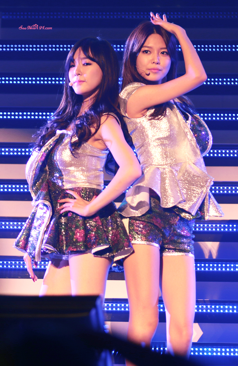 [PIC][14-12-2013]SNSD biểu diễn "GIRLS' GENERATION Free Live "LOVE&PEACE"" tại Yokohama Arenavào hôm nay 2514254752B2F12618DF87