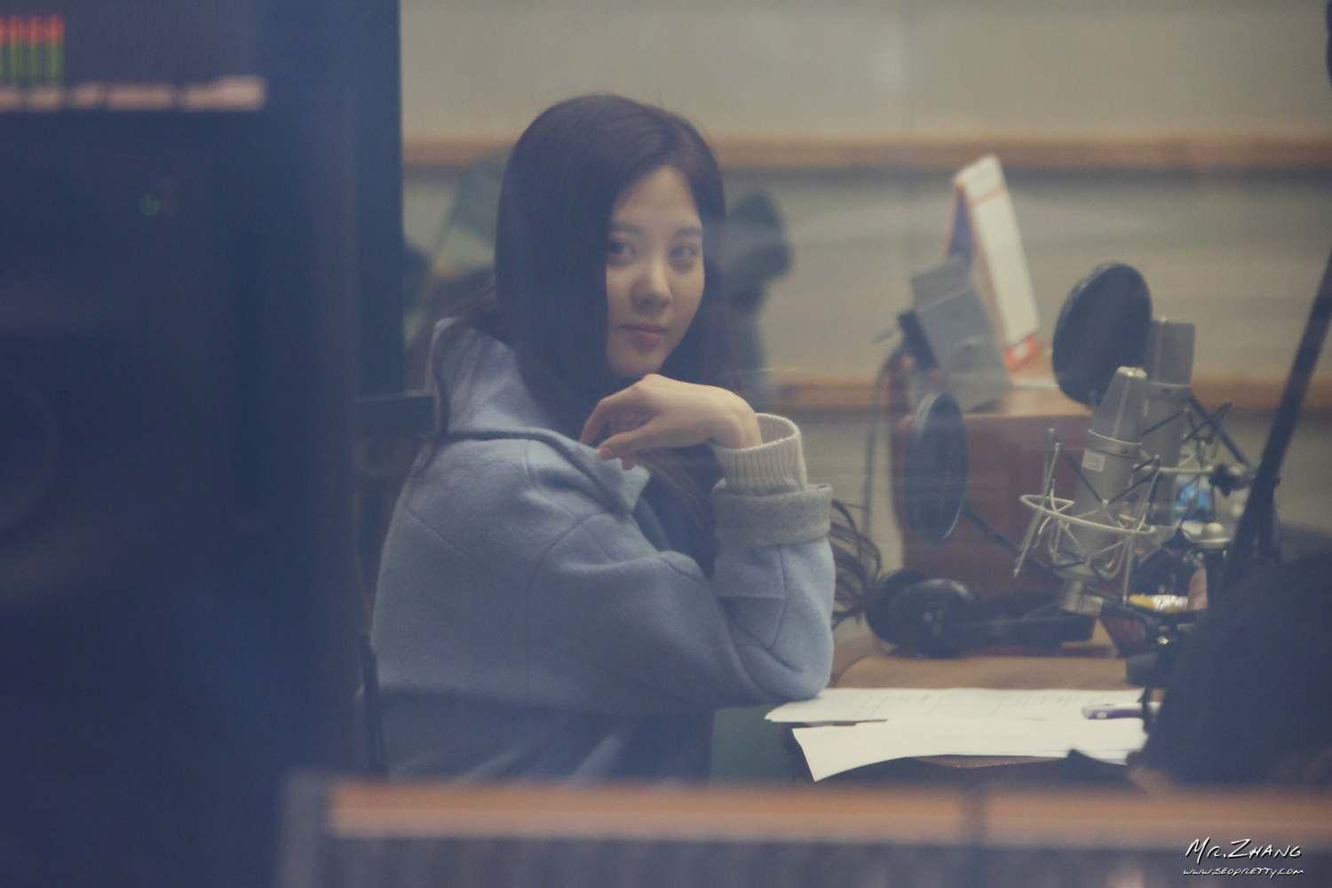 [PIC][12-03-2014]Yuri - Jessica và SeoHyun xuất hiện tại 2 chương trình Radio "SBS PowerFM Kim ChangRyul Old School" và "KBS Cool FM Jo Jungchi & Harim's 2 O'clock" vào chiều nay 247F973F5320315F0D3A99